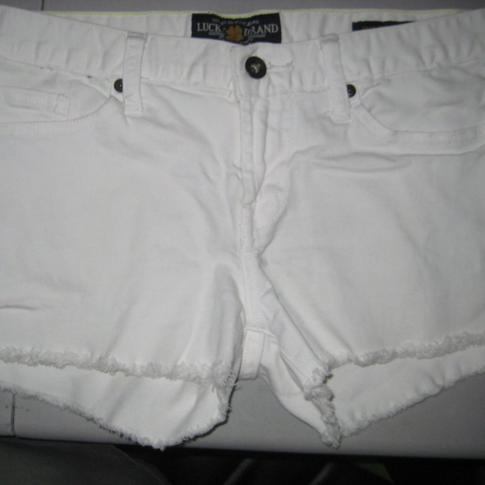 White lucky brand shorts